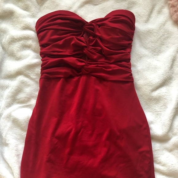 Mini red dress - Picture 1 of 2